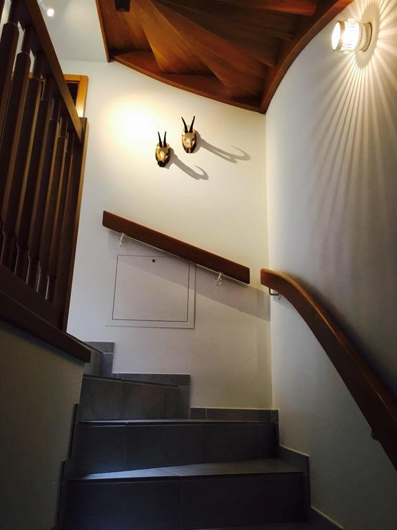 Ferienhaus Gruener Heinrich อันเดอร์แมท ภายนอก รูปภาพ